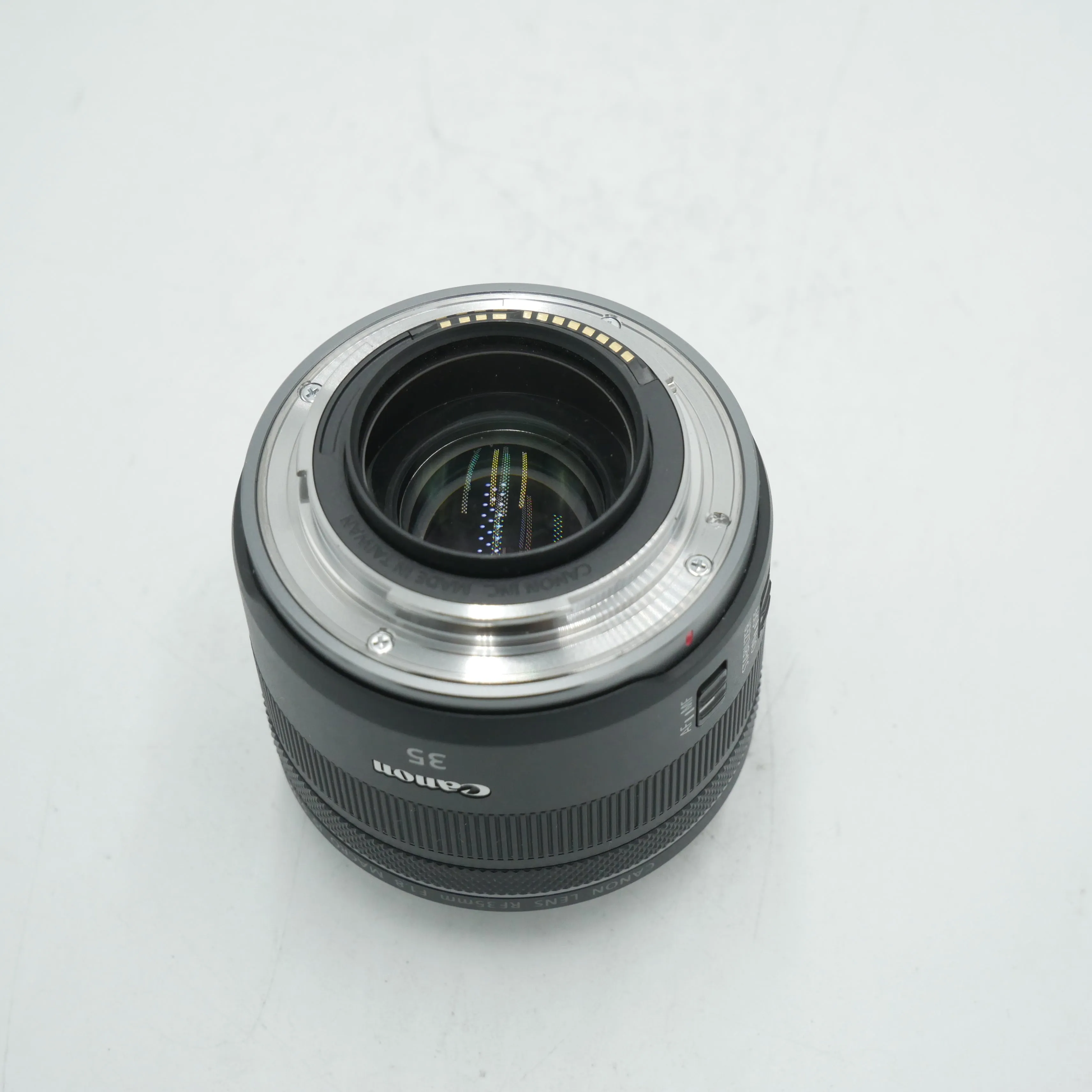 Canon RF 35mm f/1.8 IS Macro STM Lens *USED*