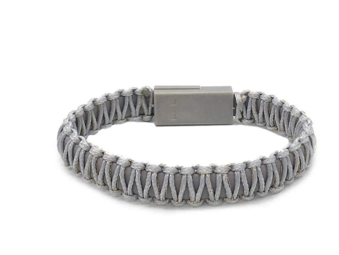 #F42 Portable USB Bracelet