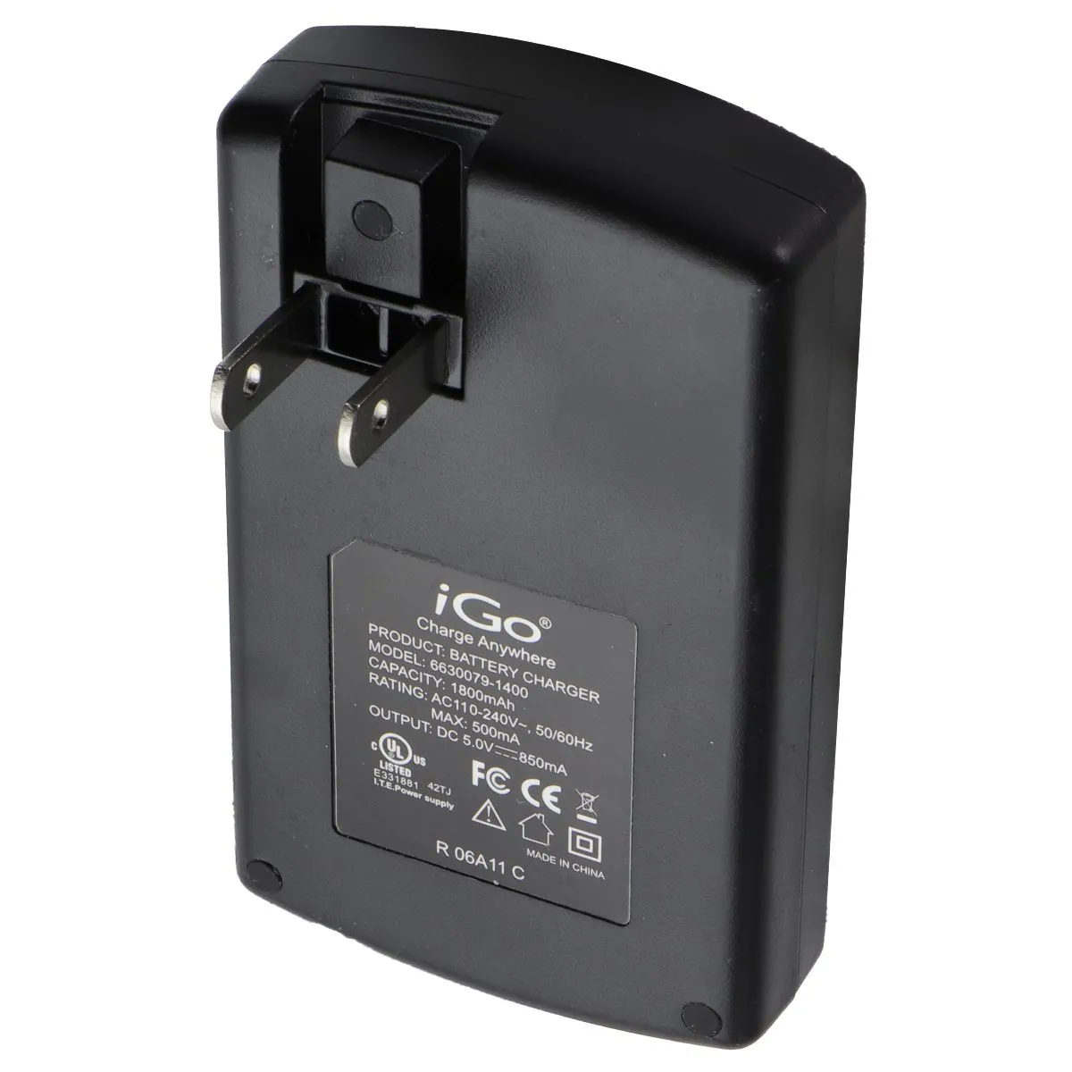 iGo Green Dual USB Battery Charger - Black (6630079-1400)