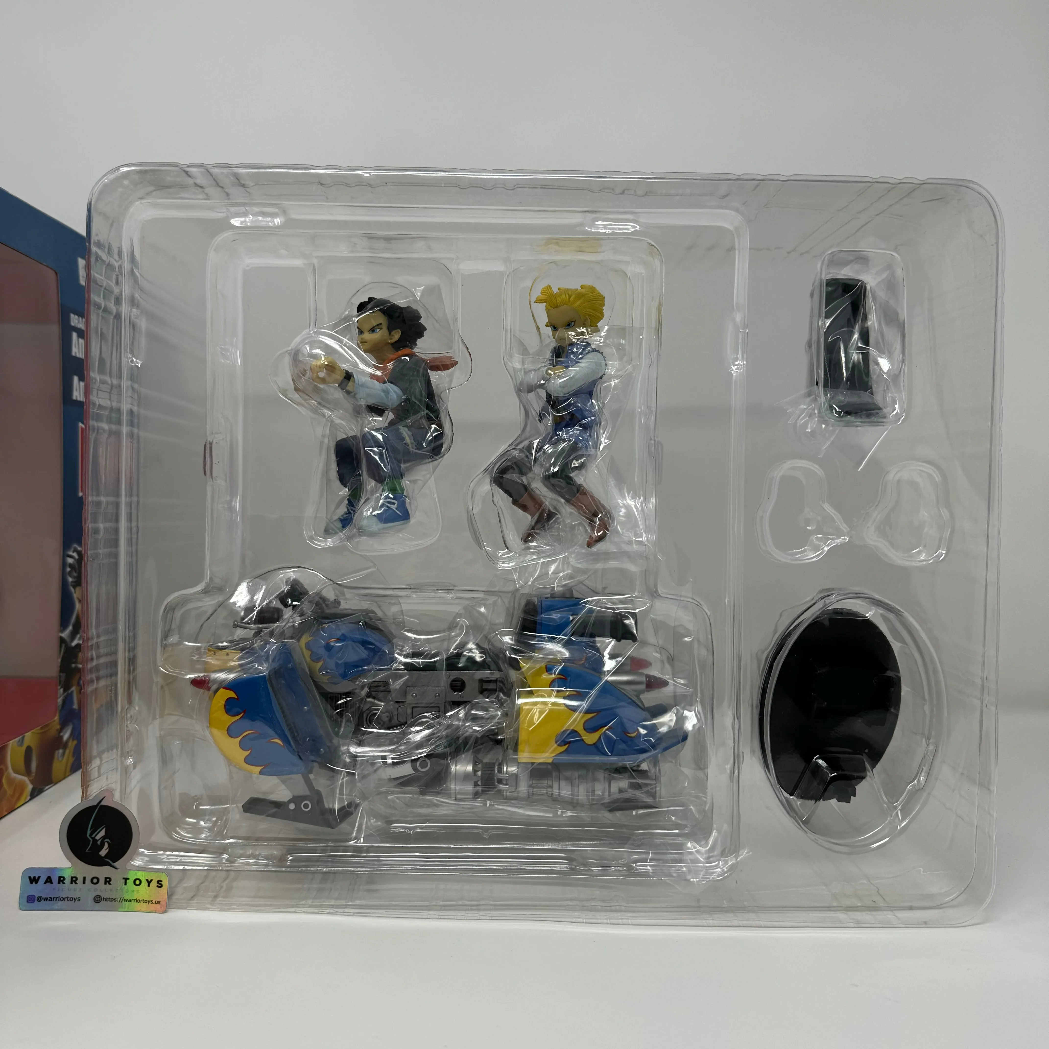 Megahouse Dragon Ball Z Desktop Real McCoy Androids No.17 & No.18 Figure Gokou - USED