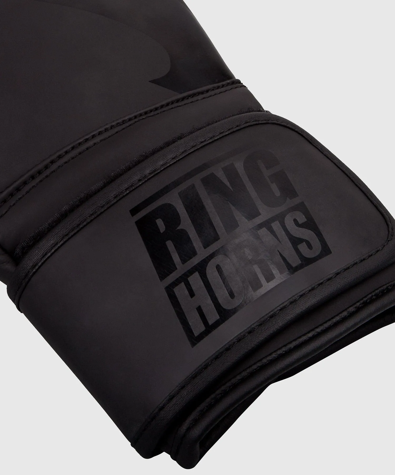 Ringhorns Charger Boxing Gloves - Black/Black