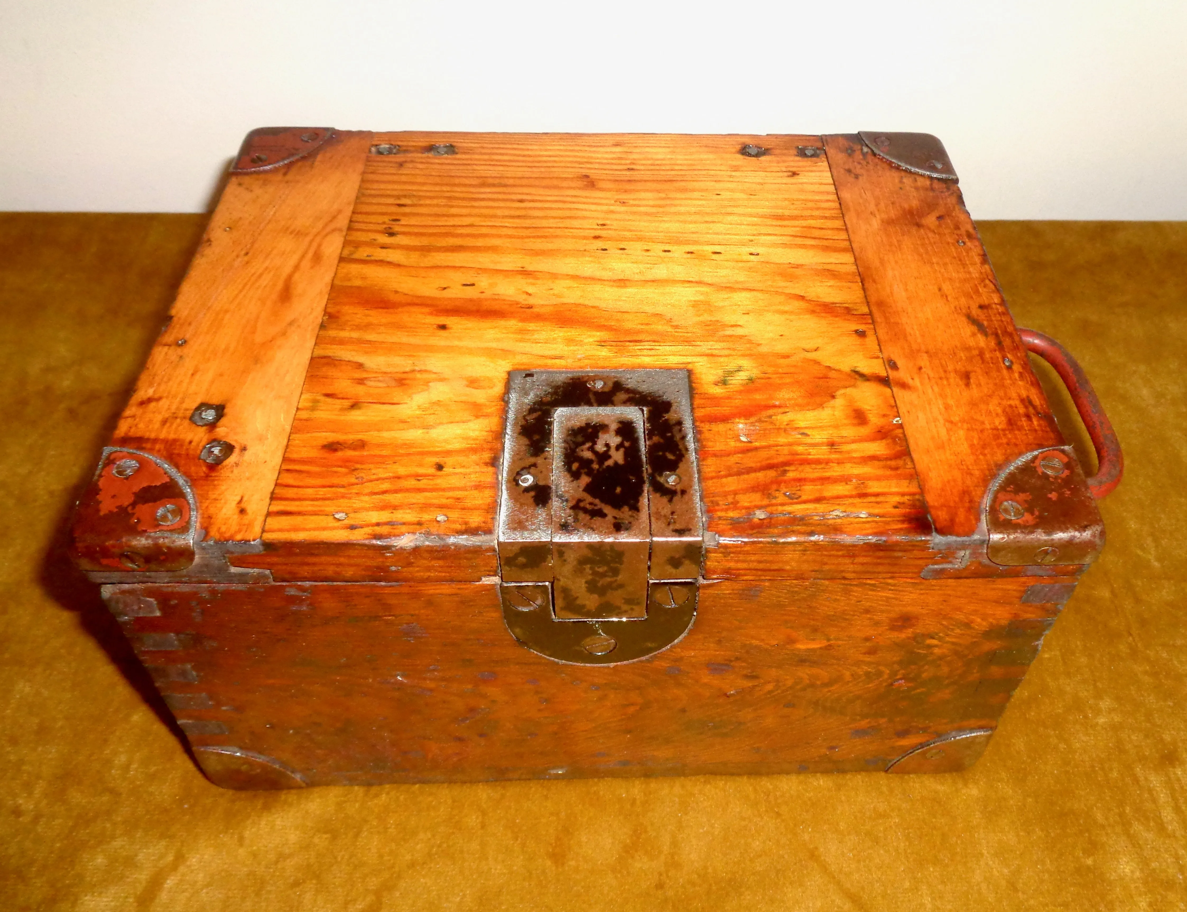 WW2 Wooden Personal Effects Memorial Storage Box